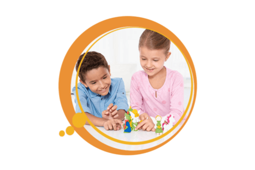 Children are modelling with FIMO kids