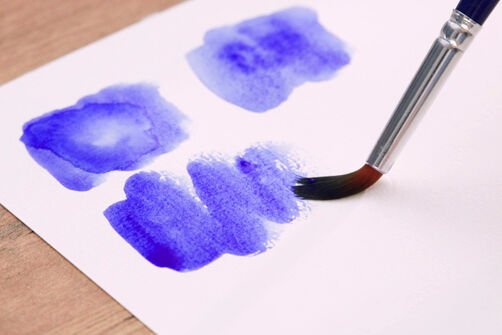 salpicos de tinta azul