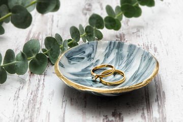 Marble effect ring bowl