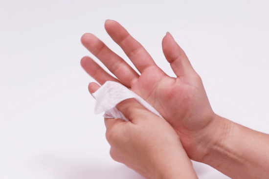 FIMO - Pulizia della superficie di lavoro e delle mani