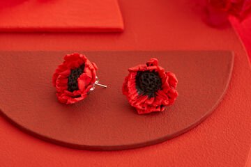 Poppy earrings made of FIMO