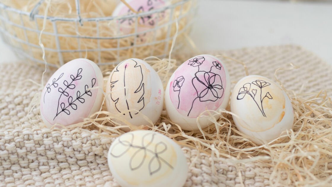Decora tus huevos de Pascua con líneas
