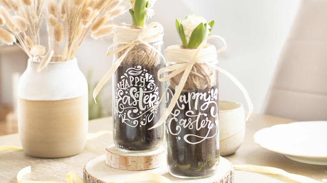 Decoración de Pascua: jarrón con lettering hecho con upcycling