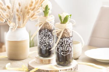 Paasdecoratie – upcycling vaas met letters