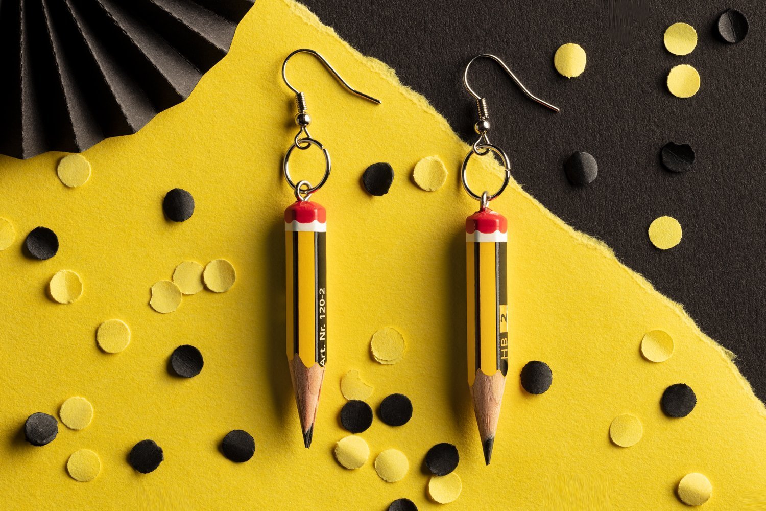 Upcycling - Earrings from leftover pencils
