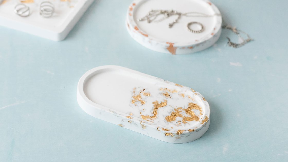 Coupelles à bagues avec feuille métallique dorée et FIMO Poudre de moulage