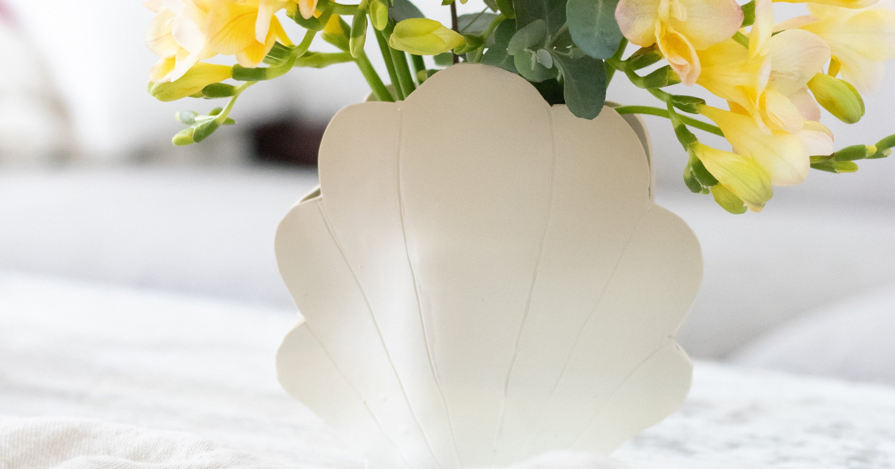 Upcycling – DIY shell vase made from FIMO | STAEDTLER