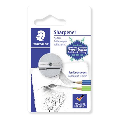 Blistercard containing 1 magnesium double-hole sharpener